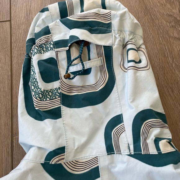 Roxy Snowboard Jacket - Picture 5 of 9